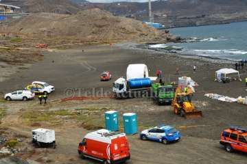 Simulacro de vertido de hidrocarburos en la playa de Jinámar-Telde (Foto TA y Antonio Alí)